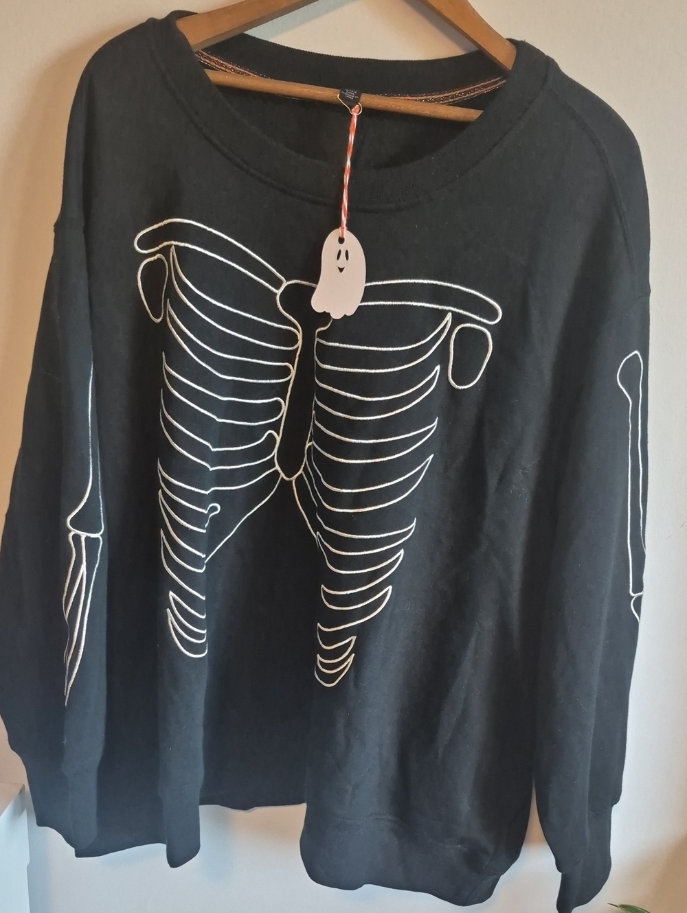 NWT Jane & Delancey Black Embroidered Skeleton Rib Cage Sweatshirt